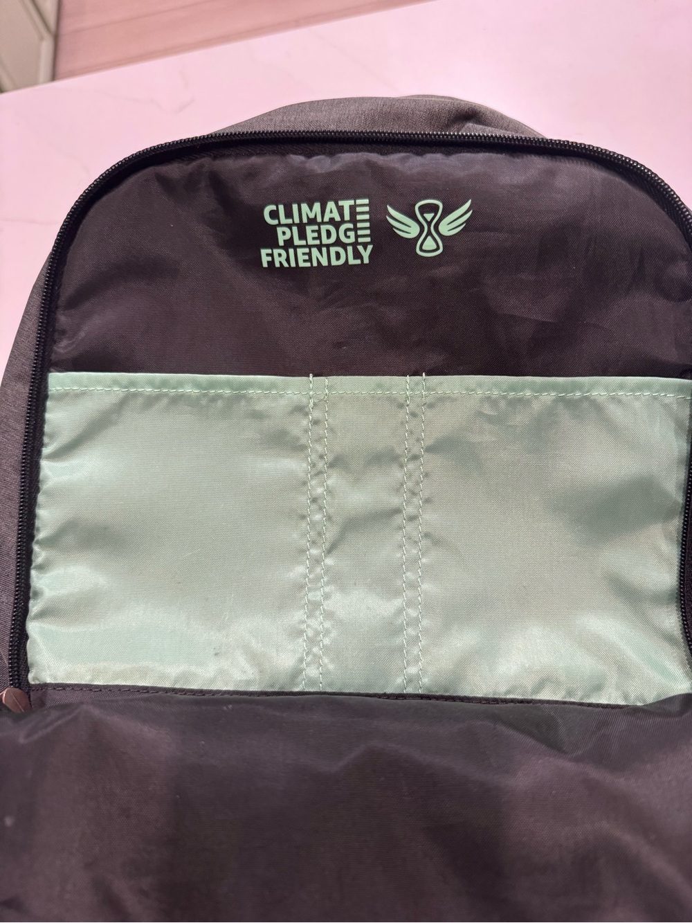 Case Logic Laptop Backpack - Picture 2 of 4